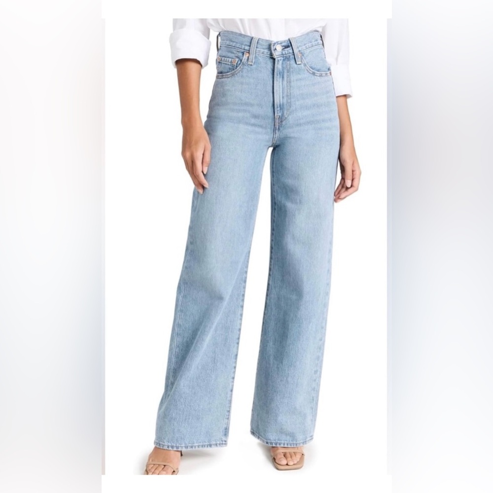 Levi’s Ribcage wide leg 29x32